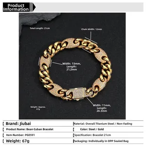Macro-opname van Cubaanse schakelarmband met zirkonia en 21cm maataanduidingen