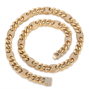 Hiphop gouden ketting met iced out koffieboon schakels en een vierkante sluiting
