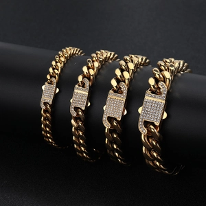 Bracelets gourmette en or avec fermoirs sertis de diamants en quatre largeurs