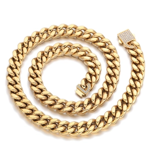 Grosse chaîne cubaine plaqué or en acier inoxydable avec boucle sertie de strass