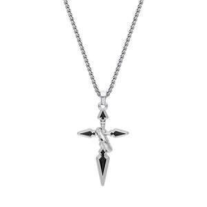 Collier avec pendentif croix gothique en acier titane avec anneau et émail noir chic