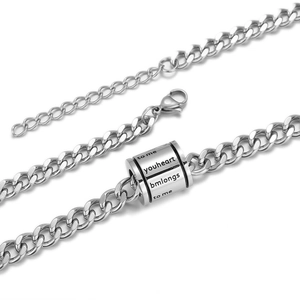 Pendentif cylindrique gravé sur une chaîne à maillons argentée pour hommes et femmes