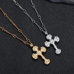 Collier Pendentif Croix en Acier Inoxydable Gothique Vintage Hip Hop Baroque Sculpté Strass Incrusté Bijoux Chaîne