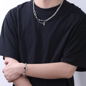 Set uomo con collana a doppio strato con stella e bracciale di perline occhio di tigre