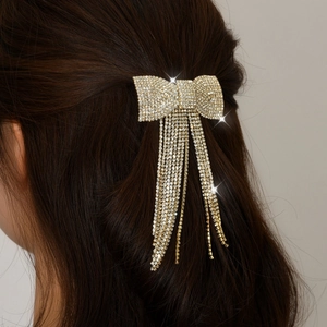 Barrette papillon élégante en strass avec longues chaînes à pompons sur cheveux