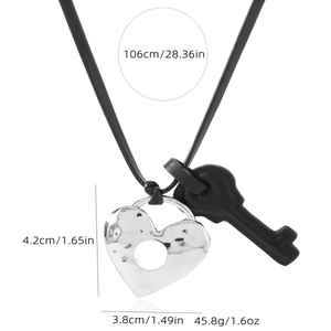 Minimalistische Herzkette mit Schlüsselanhänger, schwarze Kordel, 106cm lange Pulloverkette
