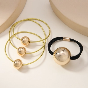 Ensemble d'élastiques à cheveux dorés avec perles métalliques sur cordes élastiques élégantes