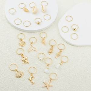 24 Anneaux de cheveux dorés thème océan avec coquillage étoile de mer et perle