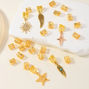 25-teiliges Set goldene Boho-Haarringe mit Sonnenblumen- und Türkis-Anhängern