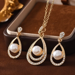 Elegante Set Collana e Orecchini a Goccia d'Acqua in Lega con Künstliche Perle e Strass per Matrimonio Banchetto Donna Gioielli Oro Argento