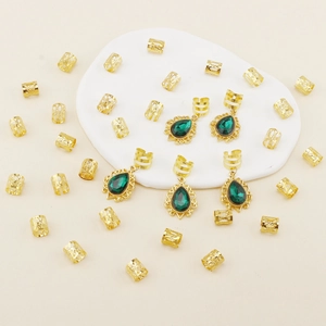 Bohemian gold hair rings set with hollow patterns and emerald teardrop pendants