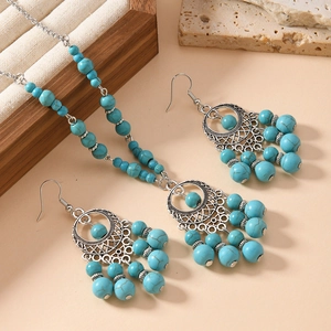 Ensemble de collier et boucles d'oreilles bohèmes en argent avec perles turquoise