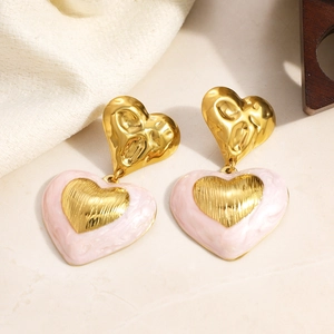 Boucles d'oreilles cœur vintage en acier inoxydable doré avec texture émail rose