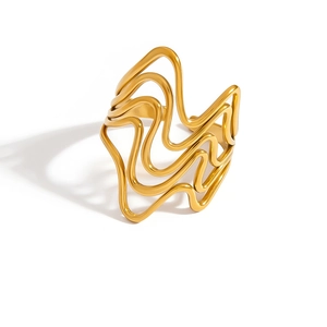 Bague ouverte moderne en acier inoxydable à lignes ondulées irrégulières dorées 18K