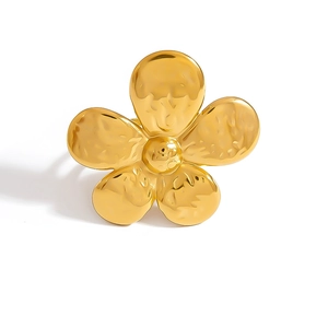 Elegant 18K gold plated stainless steel flower ring with textured petals and natural stone