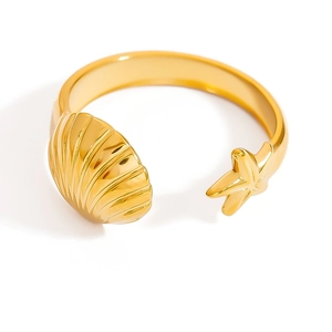 Adjustable 18K gold plated starfish and seashell ring with marine theme aesthetic