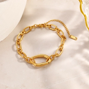 Bracciale a maglie ovali irregolari in acciaio inossidabile placcato oro 18k regolabile
