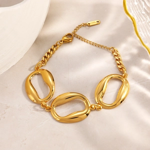 Bracelet en acier inoxydable plaqué or 18 carats avec fleurs en nacre pour femme