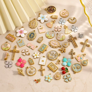 Pendentifs en Acier Inoxydable Bijoux DIY Émail Croix Cerise Note de Musique Cartes à Jouer Breloques pour Fabrication de Colliers Bracelets Bijoux Femme