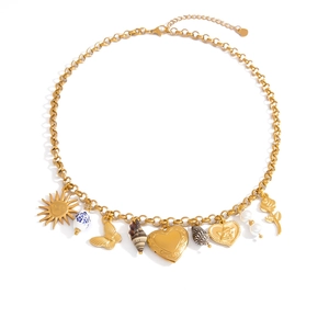 Collier en acier inoxydable plaqué or 18 carats avec breloques soleil, étoile et cœur