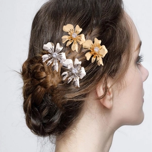 Elegant 3D Hollow Four-Layer Flower Hair Clip For Women Gold Silver Plated Alloy Rhinestone Bridal Wedding Hair Accessories