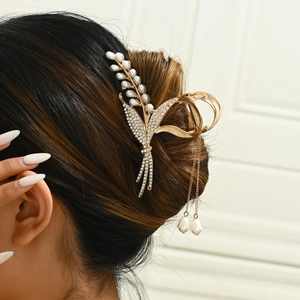 Elegant Alloy Artificial Pearl Rhinestone Hair Claw Clip Lily Of The Valley Tassel Shark Clip Wheat Ear Hair Accessories For Women