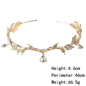 Corona da sposa dorata con design a foglie, strass scintillanti e pendenti a goccia