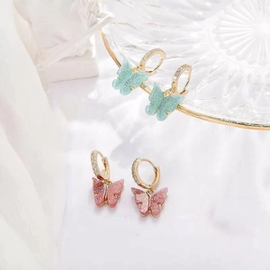 Boucles d'Oreilles Créoles Papillon Doux Avec Zircon Incrusté Alliage Plaqué Or Résine Scintillante Papillon Bijoux Femme