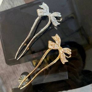 Elegant U-shaped bow hairpins with inlaid zircons in gold and silver finish set