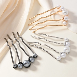 Elegant U-shaped metal hair pin set with pearls and wave four-tooth design