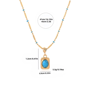 Collana bohémien placcata oro con ciondolo rettangolare in turchese e catena di perle