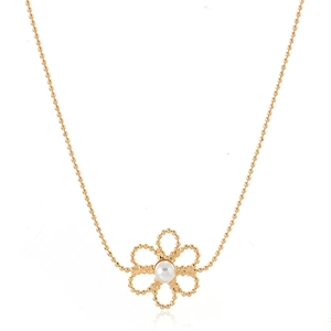 Collier fleur perle évidée avec chaîne dorée pour un style féminin élégant et chic