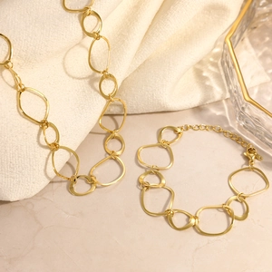 Minimalist 18K gold plated interlocking oval link necklace and bracelet jewelry set