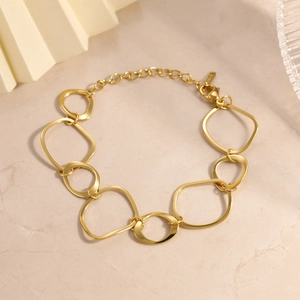 Minimalist 18K gold plated stainless steel interlocking oval chain necklace with lobster clasp