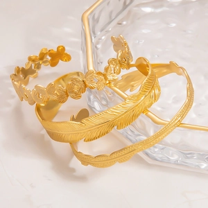 Vintage 18K Gold Plated Stainless Steel Open Cuff Bracelet For Women Feather Butterfly Geometric Pattern Waterproof Jewelry Gift