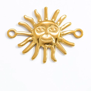 Vue détaillée d'un connecteur soleil doré pour la création de bijoux et colliers