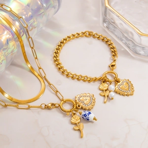 Parure de Bijoux en Acier Inoxydable Plaqué Or 18K Collier Bracelet Superposé Rose Cœur Mauvais Œil Künstliche Perle pour Femme