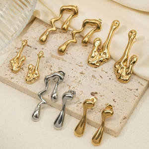 Boucles d'oreilles gouttes luxe plaquées or 18 carats en acier inoxydable liquide