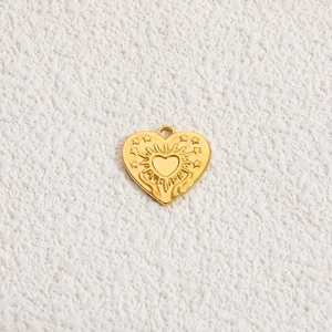 Ciondolo a cuore in acciaio inossidabile placcato oro 18k con motivo di sole e stelle