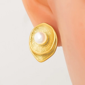 18k gold plated wavy stainless steel earrings with premium white pearls for women