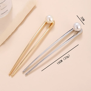Minimalist U-shaped metal hairpins with elegant white pearls in gold and silver finish