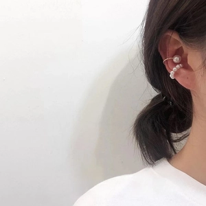 Élégant ear cuff double couche en perles dorées pour femmes, bijou chic sans perçage d'oreille