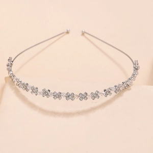 Eleganter Braut-Haarreif in Silber mit Kristallblumen und Perlen für Hochzeiten