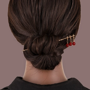 Épingle à cheveux élégante en bambou doré avec perles rouges pour coiffure Hanfu