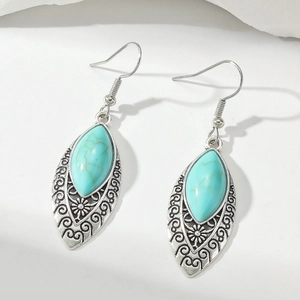 Bohemian druppeloorbellen met turquoise stenen en vintage zilveren etnisch patroon