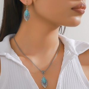 Parure de bijoux bohème en turquoise avec boucles d'oreilles vintage et collier assorti