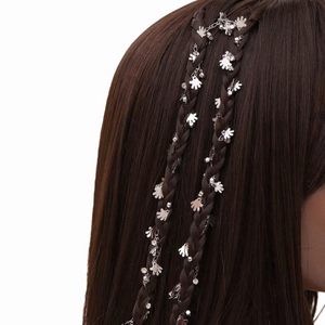 Chaîne de cheveux Y2K argentée avec pendentifs paume et strass pour tresses stylées