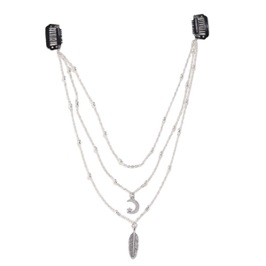 Pince à cheveux bohème multicouche avec chaînes argentées, pendentifs lune, étoile et plume