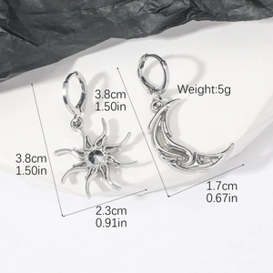 Detailed size view of sun and moon asymmetric earrings with precise measurements