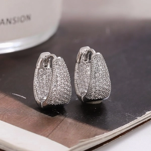 Boucles d'oreilles créoles en forme de U en argent sterling avec pavé de zircons